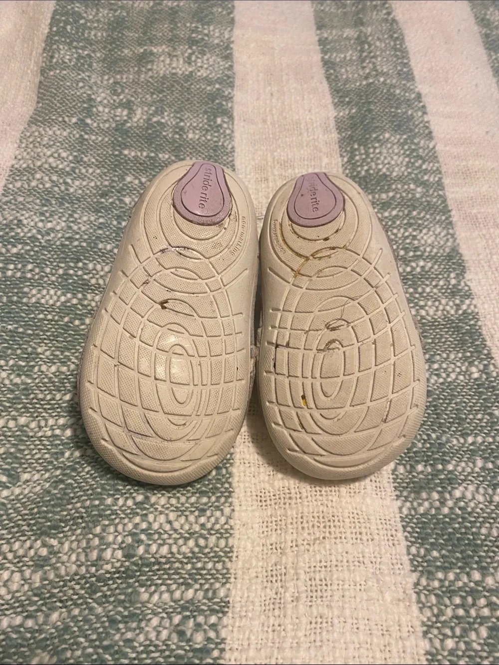 Stride Rite Waverly Sneakers Size 5.5  Sneakers in Lavender and White